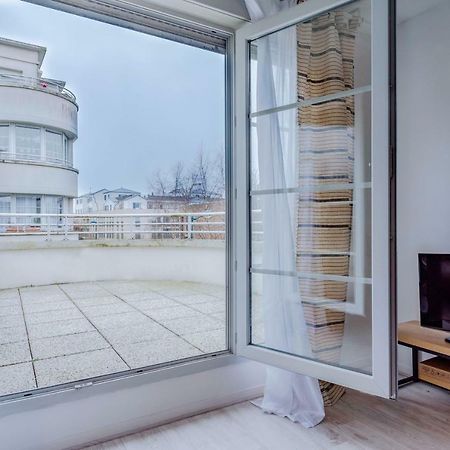 Disneyland Apartment Bmyguest Монтеврен Экстерьер фото